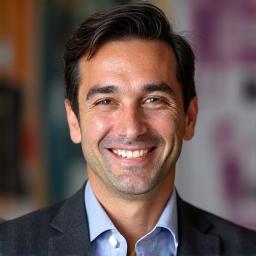 Luis Martín, Director y Profesor Principal de LuminArte Studio
